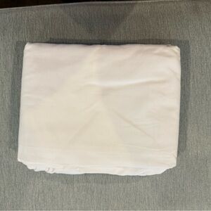 NWOT Twin/Twin XL White Microfibre Sheet Set- Flat, Fitted Sheet & Pillowcase